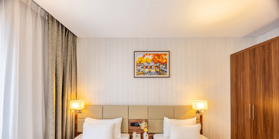 sangtrong-pre402 (3).jpg